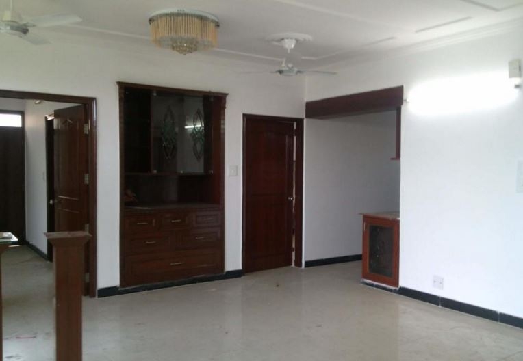 3BHK 2Baths Apartment for Sale in CGHS Rohit Sector 10 Dwarka